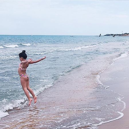 Oroblu. Villetta Singola A 50 Metri Dal Mare マリーナ・ディ・ラグーザ エクステリア 写真